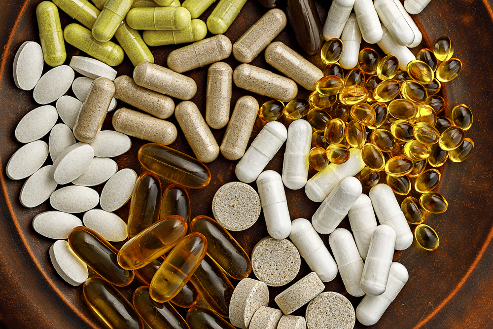 Stop Using These 6 Detrimental Supplements, According to Dietitians